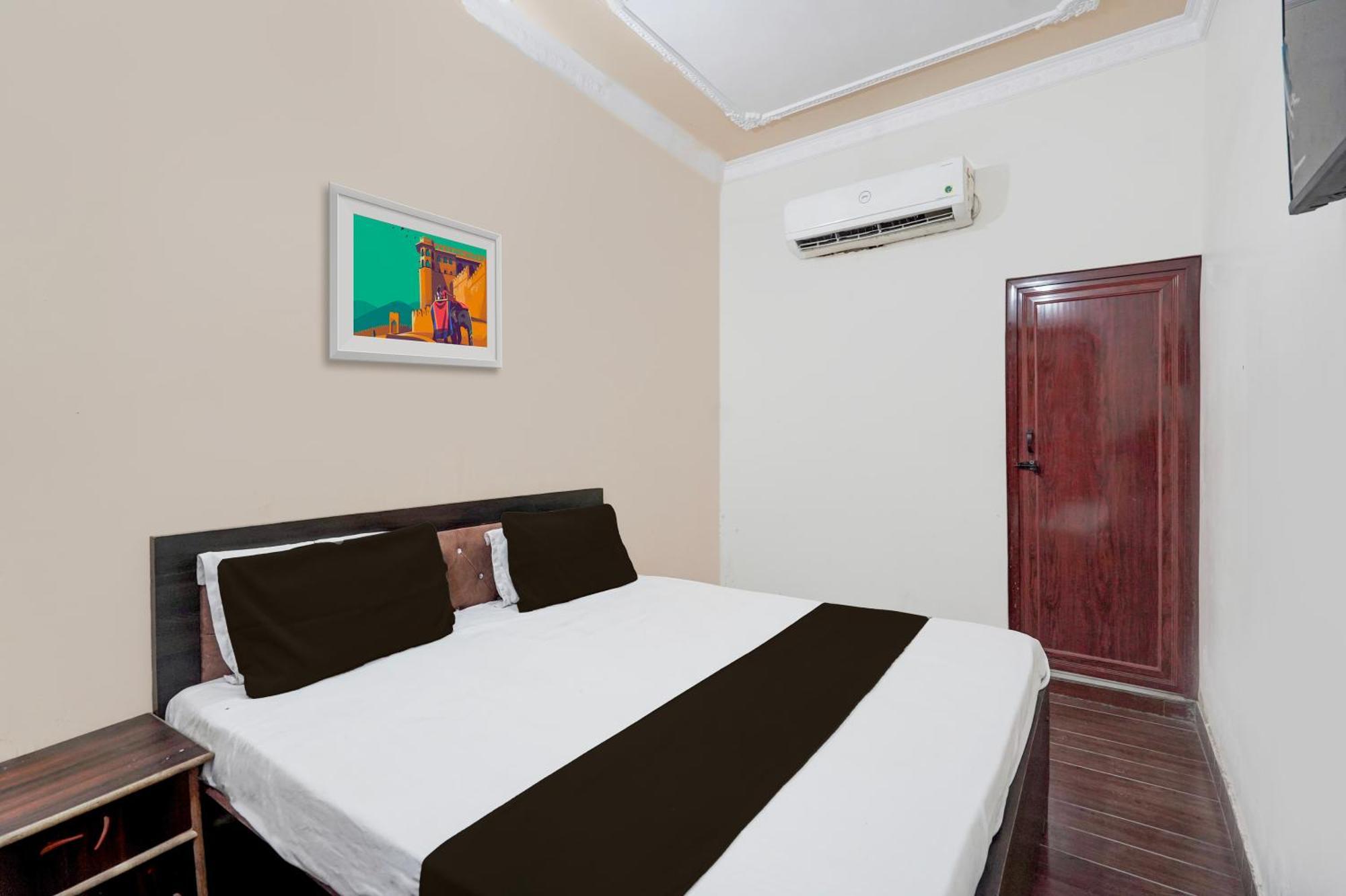 Oyo Hotel Maharaja Palace 密拉特 外观 照片